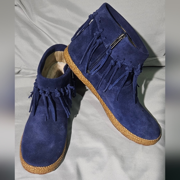 UGG Australia Shenendoah Fringe Ankle Boots Size 7.5 - Picture 4 of 14